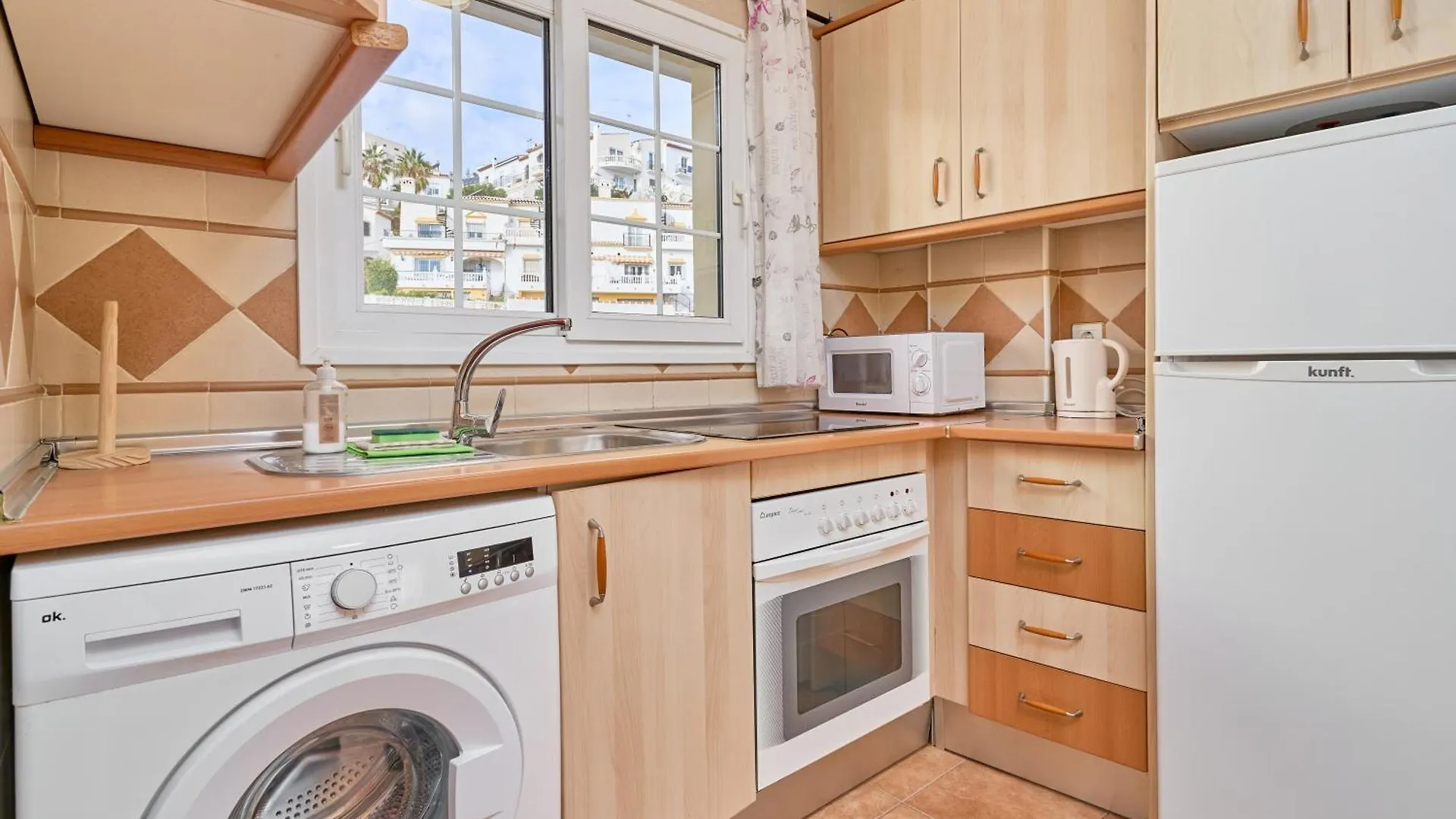 Buriana Beach Nerja Apartamento