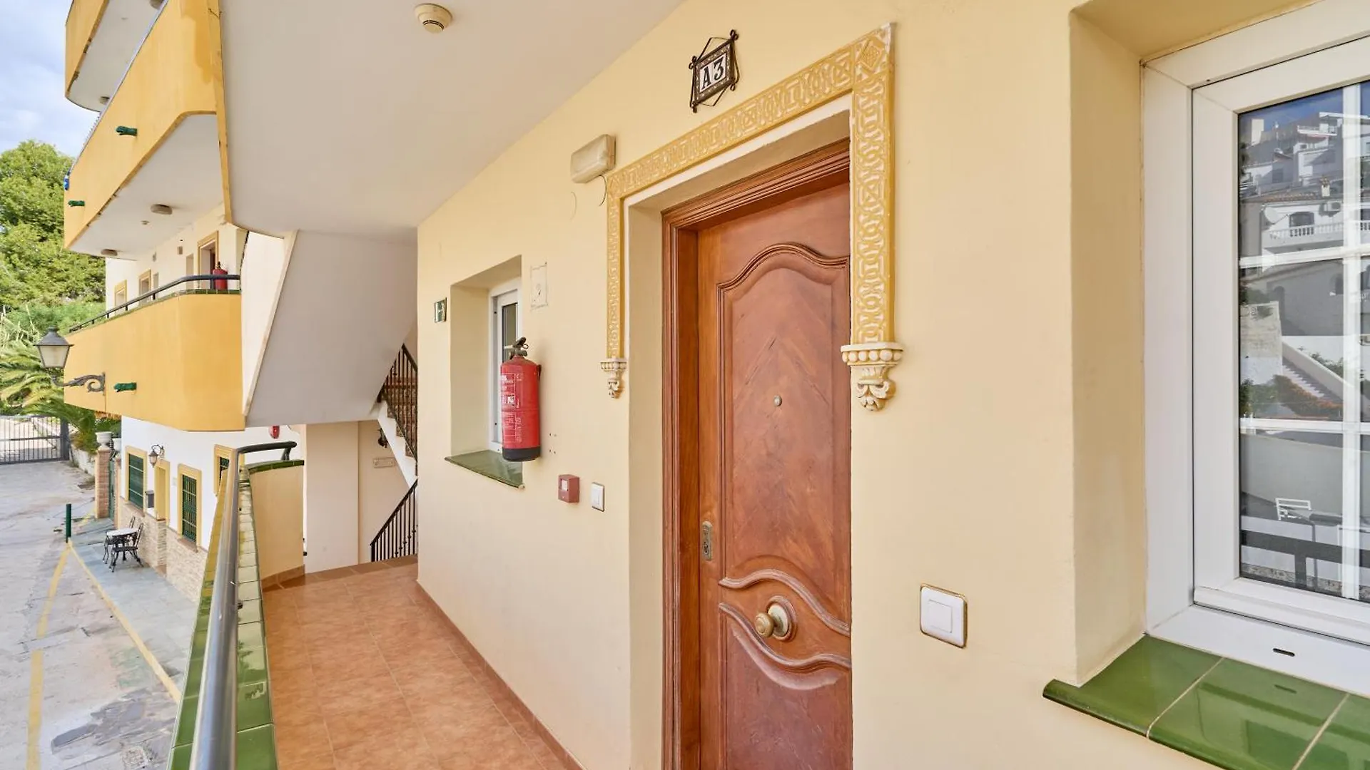 Burriana Beach Apt Нерха